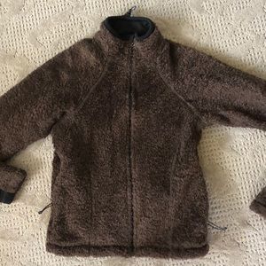 Mountain Hardwear fuzzy jacket